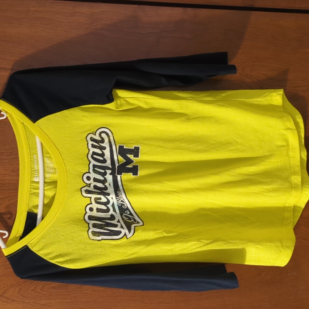 Size med Michigan jersey